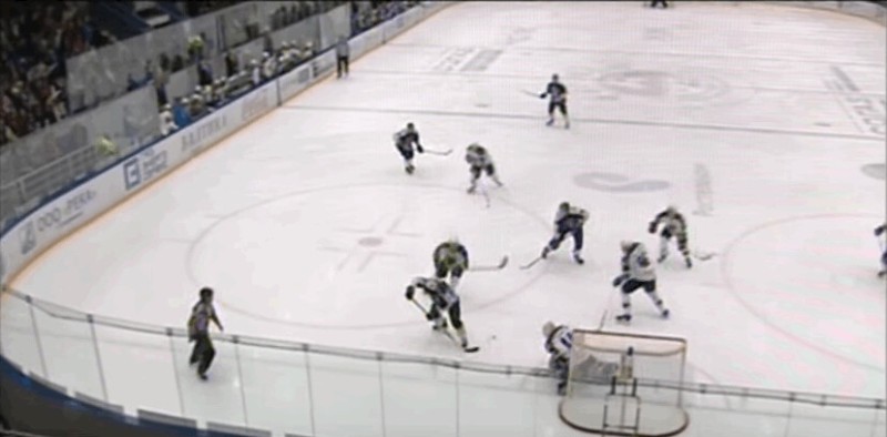 Un bel assist pour Kaspars Daugavins