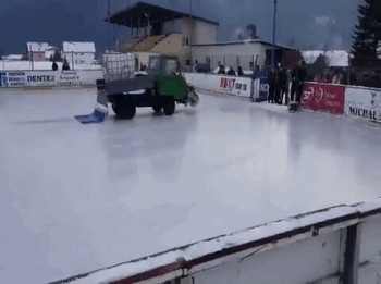 Vidéo : Zamboni maison pour petits budgets