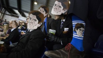 Les fans Leafs adorent Mike Babcock et... ses chaussettes