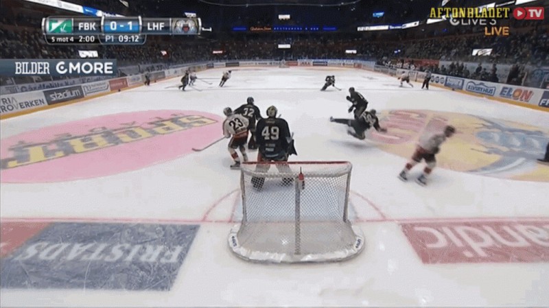 Jacob Micflikier quelque peu floué par un arbitre