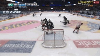 Jacob Micflikier quelque peu floué par un arbitre