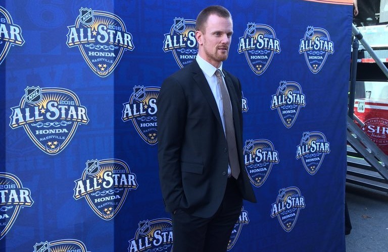 Joli geste de Daniel Sedin