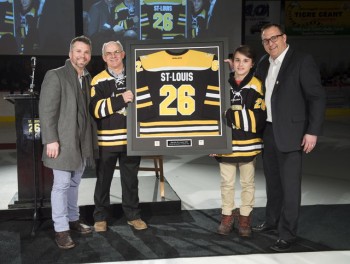 Le maillot junior de Martin St-Louis retiré