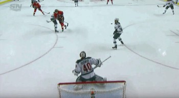 Un bel autogoal de la tête de Matt Dumba