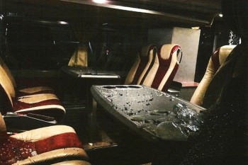 Deux supporters du LHC interpellés après le caillassage du bus de GE Servette