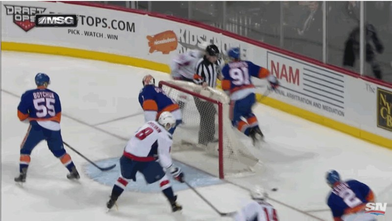 Une nouvelle passe de rêve d'Evgeny Kuznetsov à Alex Ovechkin