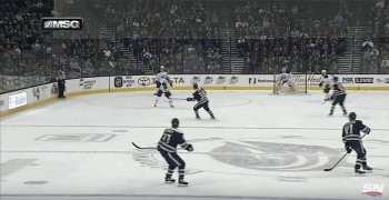 A voir : David Legwand marque depuis son propre camp de défense