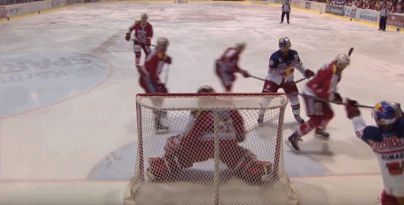 Magnifique airhook en playoffs autrichiens