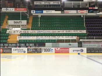 Un dernier message des fans de Gottéron à leurs joueurs