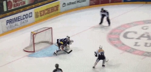 Vidéo : Zoug dépose protêt suite au penalty de Fredrik Pettersson