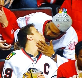 La rivalité entre les fans des Wings et des Hawks n'est plus ce qu'elle était