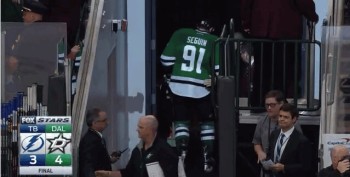 Tyler Seguin se blesse et tweet la photo de sa blessure