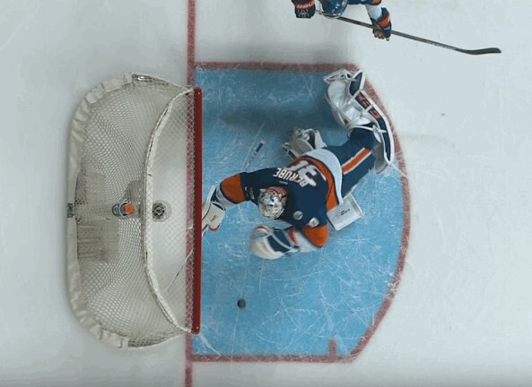 Deux beaux arrêts des gardiens new-yorkais