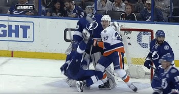 Fracture du péroné pour Anton Stralman