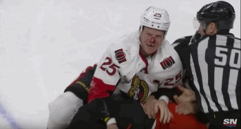 Un sacré combat entre Chris Neil et Clayton Stoner