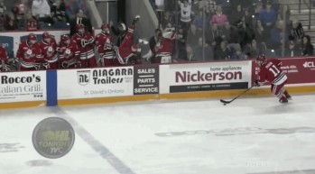 Deux joueurs sur la banc d'un seul coup