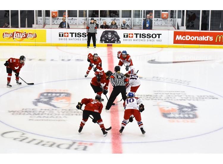 Mondiaux féminin : la Suisse s'incline face à la Tchéquie