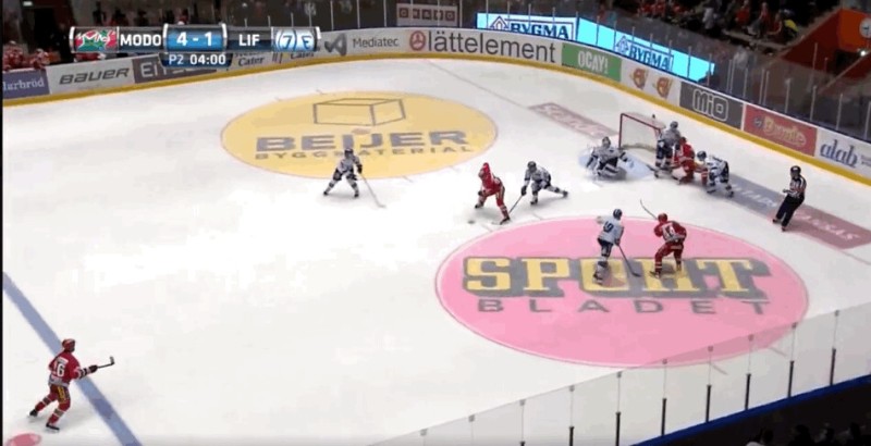 Une bien jolie passe de Byron Ritchie