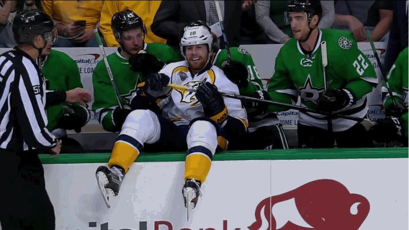 A voir : petite pause impromptue pour James Neal