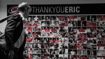 Bel hommage des Hurricanes à Eric Staal
