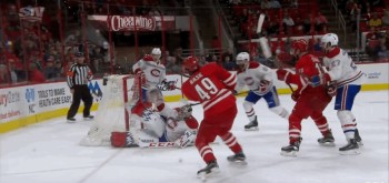 Un arrêt old school pour Charlie Lindgren