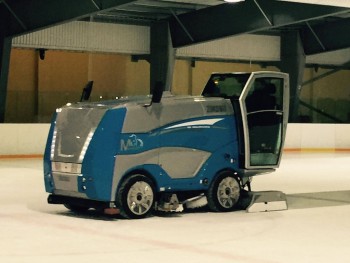 Des surfaceuses d'avant-garde en banlieue zurichoise