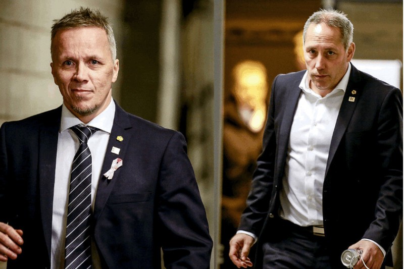 Les ZSC Lions confirment leur duo d'entraîneurs suédois