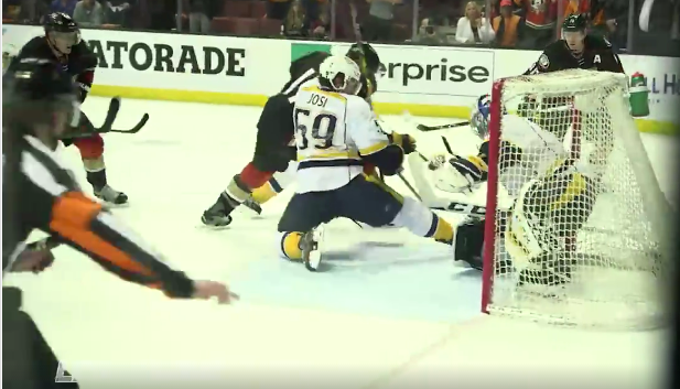 Belle vidéo dans les coulisses du dernier match Ducks vs Predators