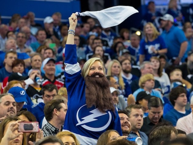 Le Lightning égalise dans la série face aux Pens