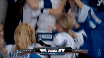 La Finlande bat la Russie et se hisse en finale