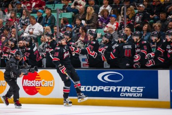 Les Huskies s'inclinent malgré un nouveau but de Timo Meier