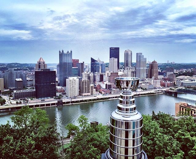 La Coupe Stanley est arrivée à Pittsburgh