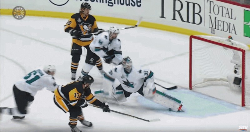 A voir : l'arrêt de grande classe de Martin Jones