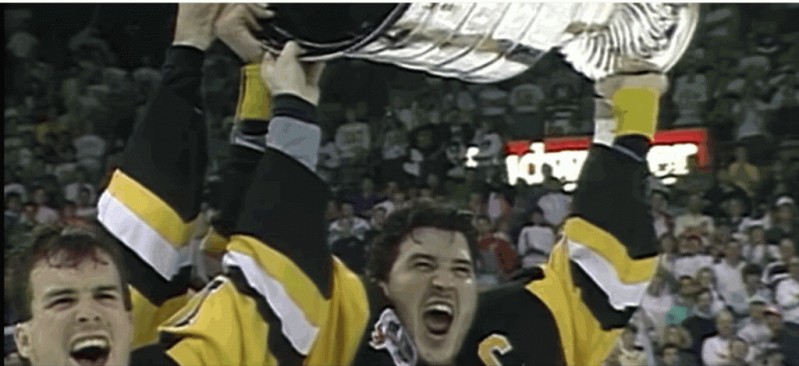 Rétrospective vidéo des 4 Coupes Stanley conquises par les Pens