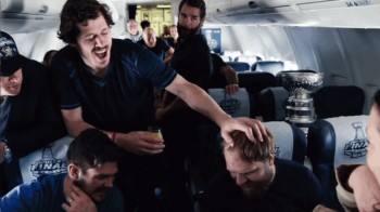 A voir : Quest For the Stanley Cup épisode final