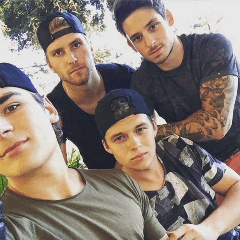 Photo souvenir du camp des Sharks