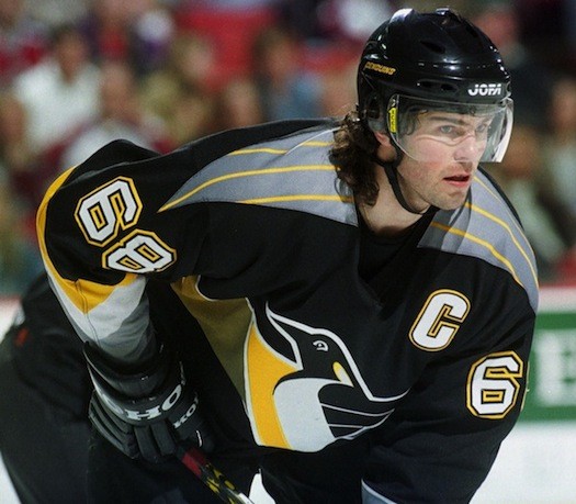 Quels joueurs encore sous contrat patinaient déjà en NHL dans les années 90 ?