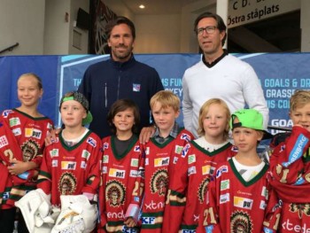 Joli geste d'Henrik Lundqvist pour de jeunes hockeyeurs