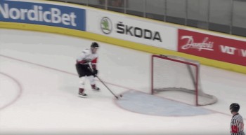 A voir : Carl Grundström manque un but vide