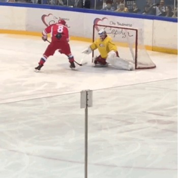 Alex Ovechkin en gardien puis marqueur de grande classe