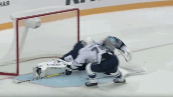 Deux jolis gestes dans le championnat de KHL