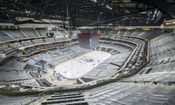 La glace est prête dans la nouvelle Rogers Place