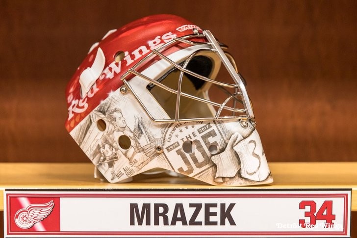Le nouveau masque de Petr Mrázek