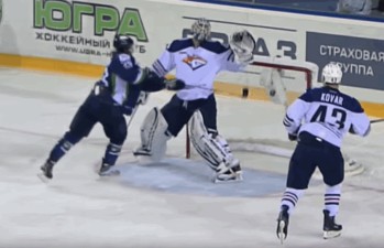 Un joli raté du gardien de Metallurg Magnitogorsk