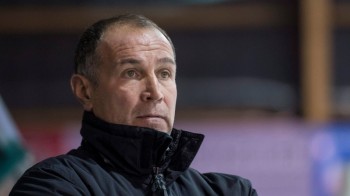 Valeri Chiriaev blessé par un puck