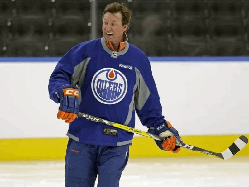 Wayne Gretzky inaugure le nouveau Rogers Place