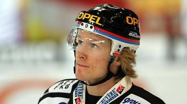 Simon Gamache quitte l'Europe et retrouve sa ville natale