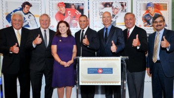 Des timbres avec Sidney Crosby et d'autres légendes du hockey