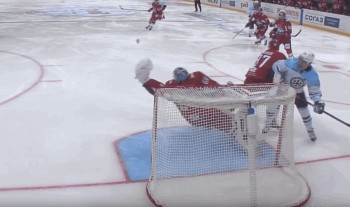Arrêt photo que n'aurait pas renié un gardien de foot