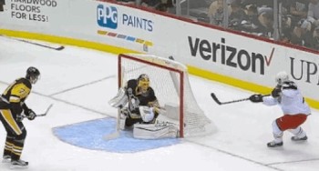 Les Blue Jackets marquent grâce à un trou dans le filet